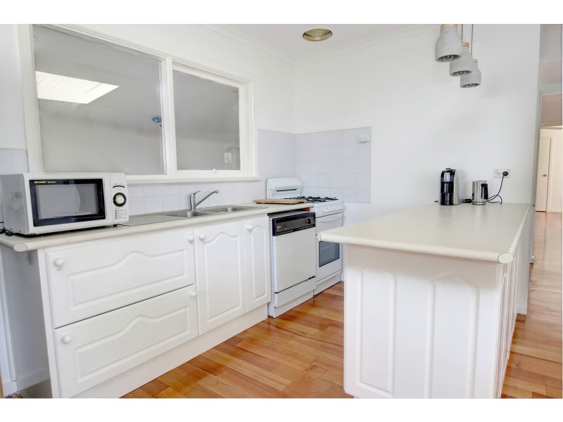 102 Raymond Street, Tootgarook VIC 3941