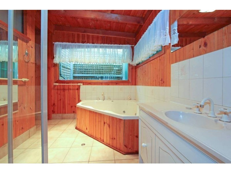 87 Bayview Road, Mccrae VIC 3938