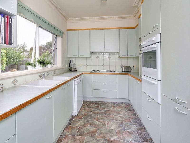 29 Victoria Crescent, Safety Beach VIC 3936