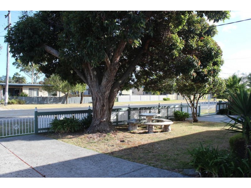 27 Broadway, Rosebud West VIC 3940