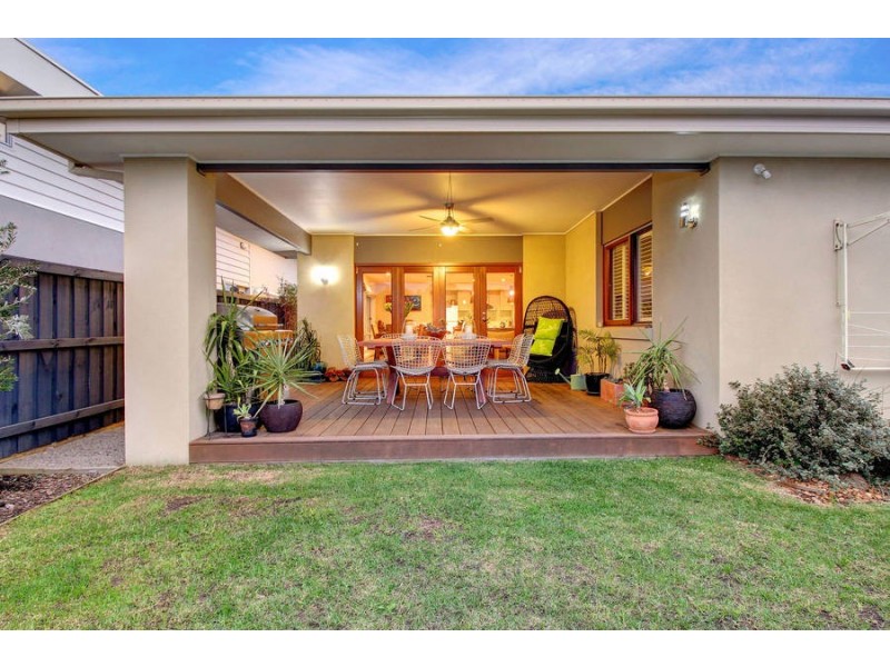 18 Oceanic Drive, Safety Beach VIC 3936
