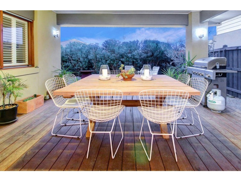 18 Oceanic Drive, Safety Beach VIC 3936