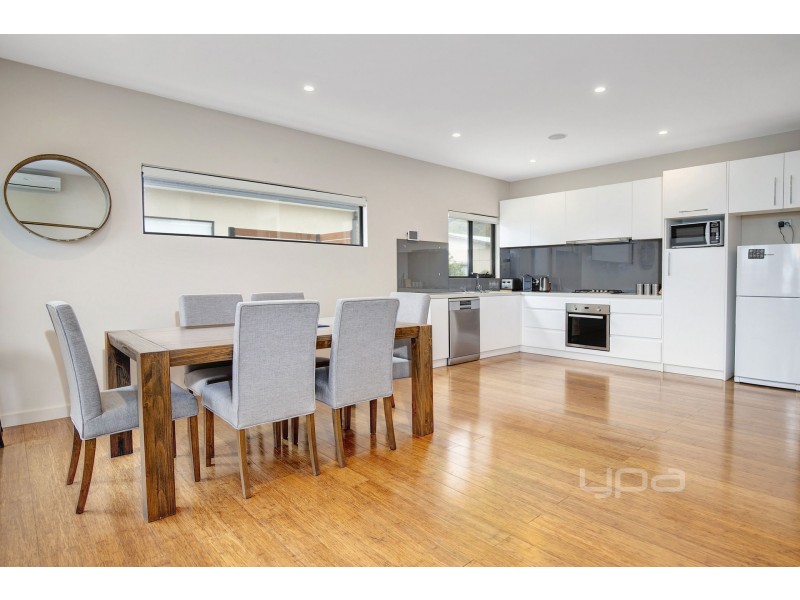 2/16 William Street, Mccrae VIC 3938