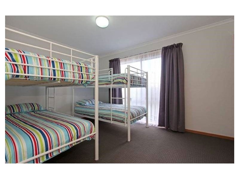 149 Seventh Ave, Rosebud VIC 3939