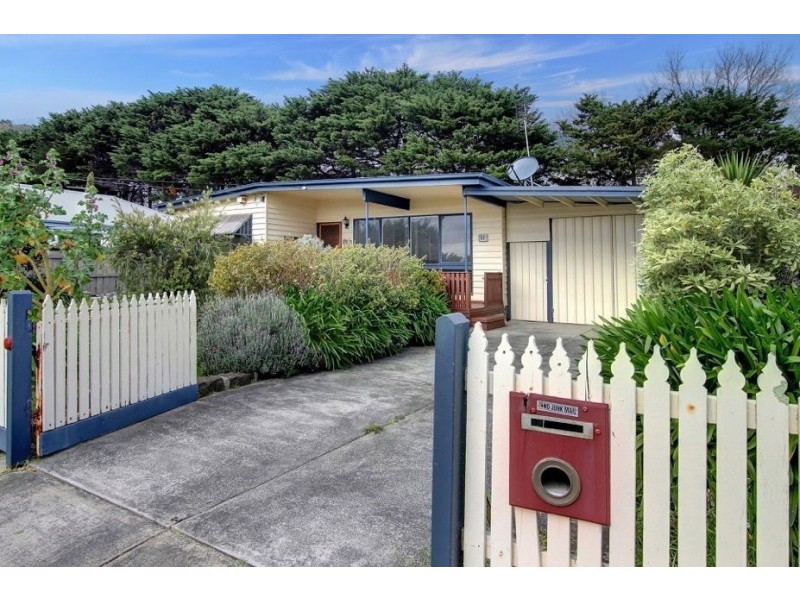 17 Watson Avenue, Dromana VIC 3936