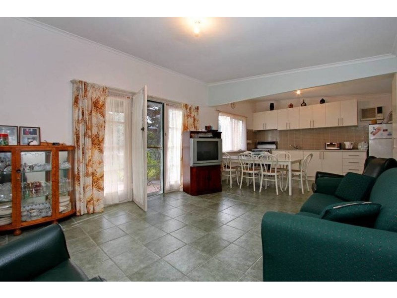 83 Weeroona Street, Rye VIC 3941