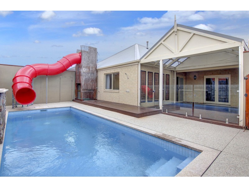 24 Mariner Place, Safety Beach VIC 3936
