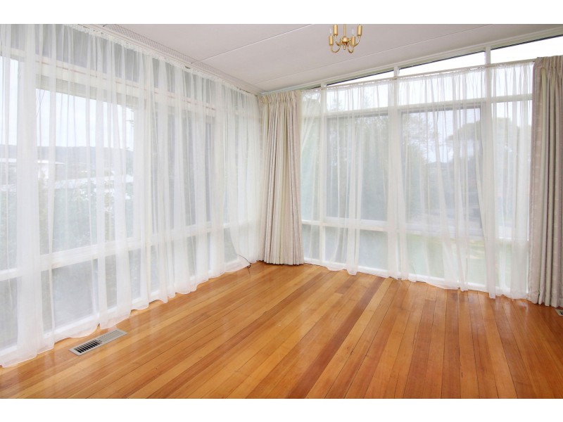 22 Dromana Parade, Safety Beach VIC 3936