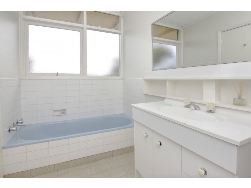 22 Dromana Parade, Safety Beach VIC 3936