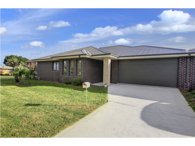 1/2 Rymer Avenue, Safety Beach VIC 3936