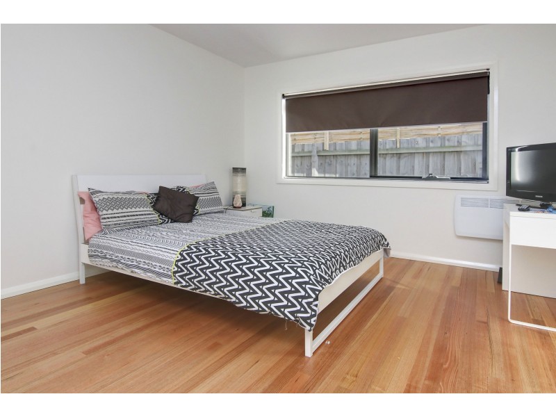 1/2 Rymer Avenue, Safety Beach VIC 3936