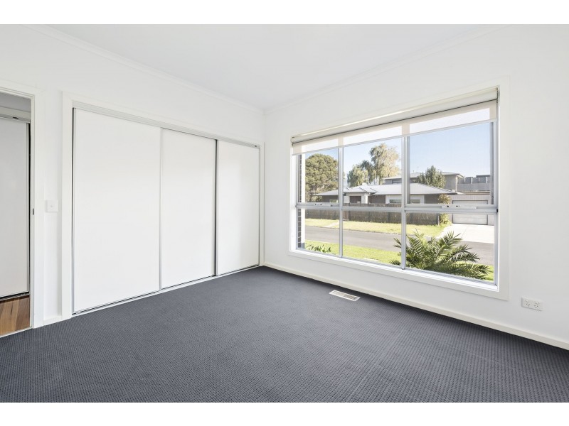 1A Palm Grove, Dromana VIC 3936