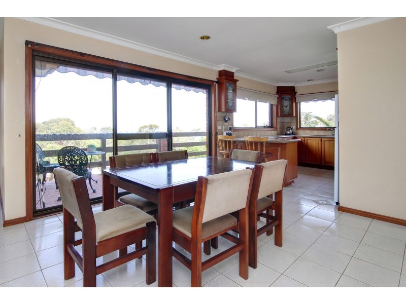 17 Arthurs Avenue, Mccrae VIC 3938