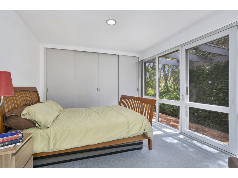 17 Alexander Avenue, Rye VIC 3941