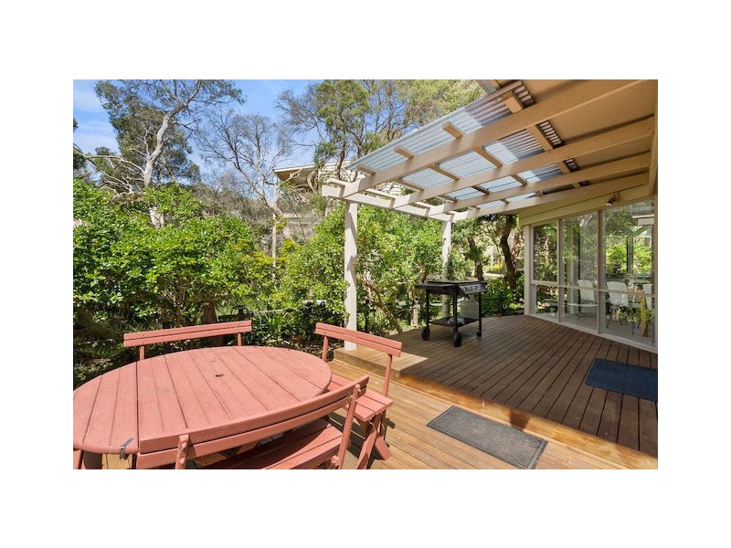 17 Alexander Avenue, Rye VIC 3941