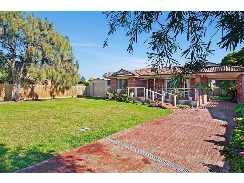 2 Francis Street, Dromana VIC 3936