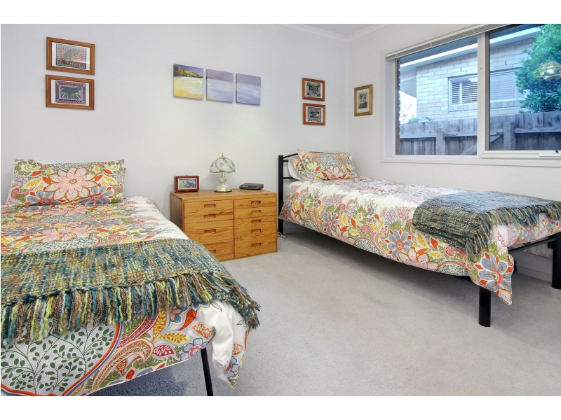 8 Sheila Street, Rye VIC 3941