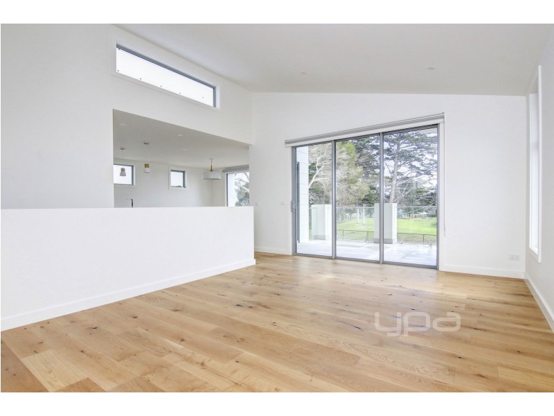 95 Charles Street, Dromana VIC 3936