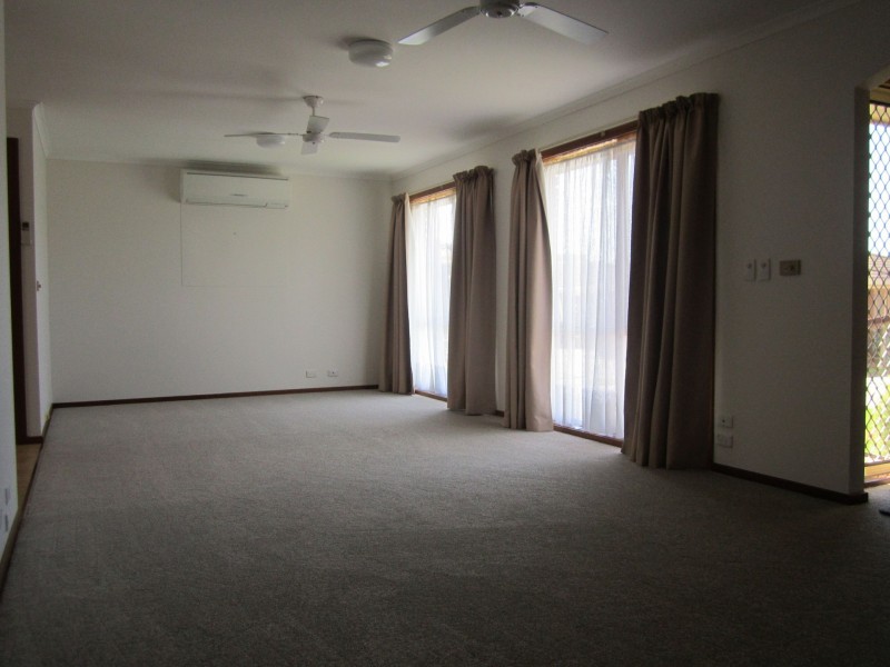 1/8-10 Francis, Dromana VIC 3936