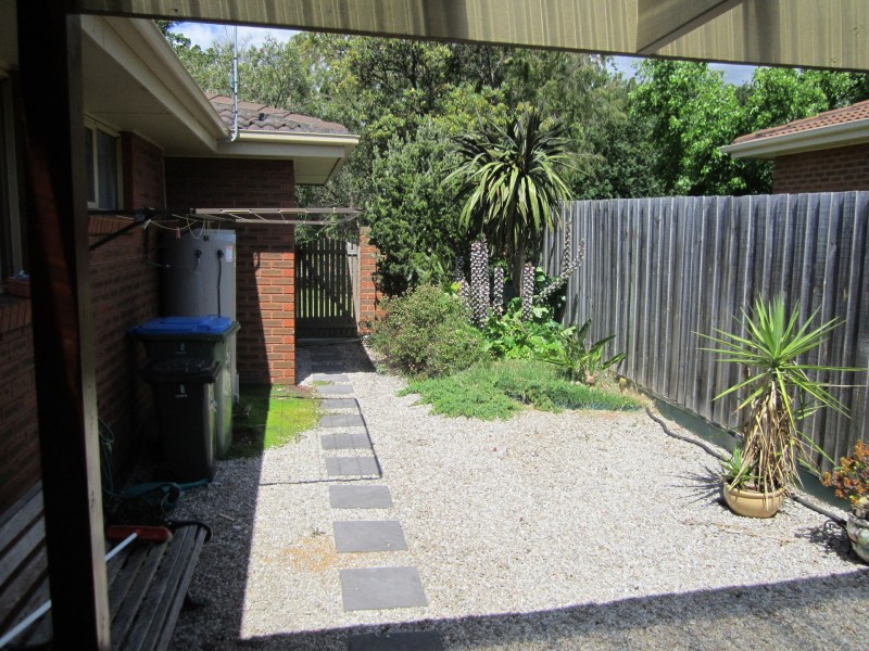 1/8-10 Francis, Dromana VIC 3936