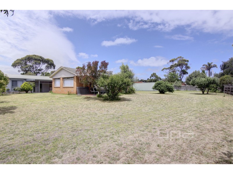 13  Barry Street, Tootgarook VIC 3941