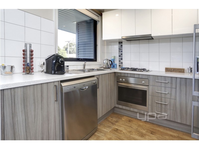 2/45 Beachurst Avenue, Dromana VIC 3936