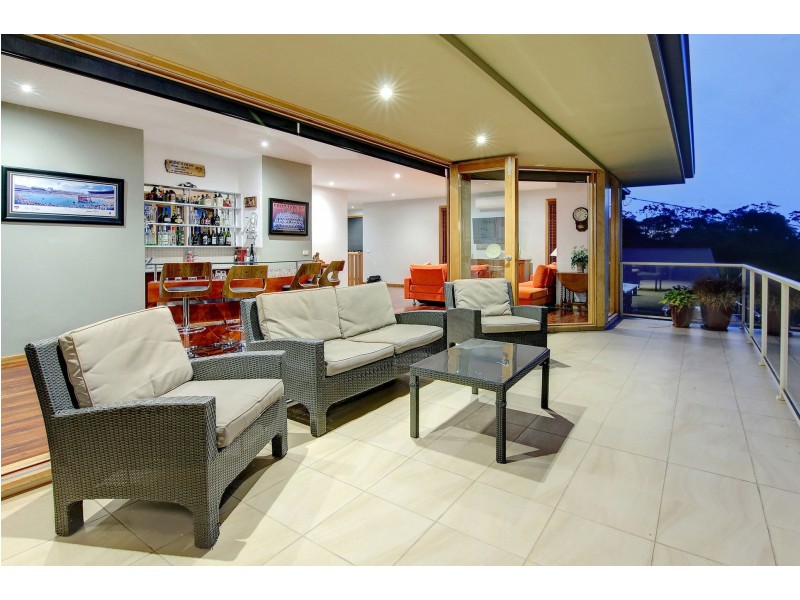 8 Albert Court, Dromana VIC 3936