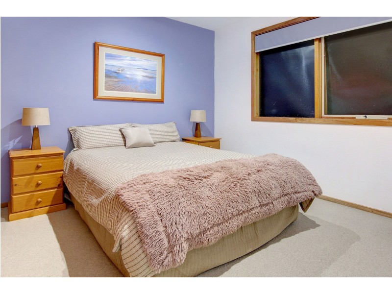 8 Albert Court, Dromana VIC 3936