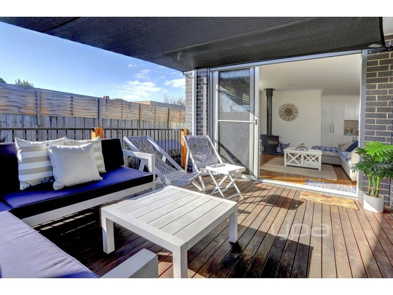 2A Rosalie Avenue, Dromana VIC 3936