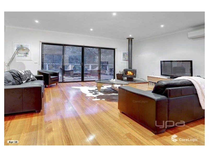 14 Mannana Street, Rye VIC 3941