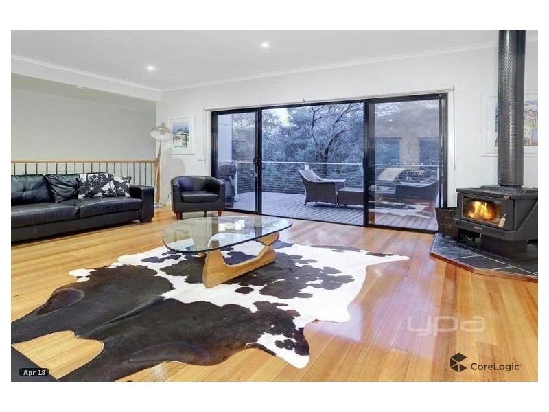 14 Mannana Street, Rye VIC 3941