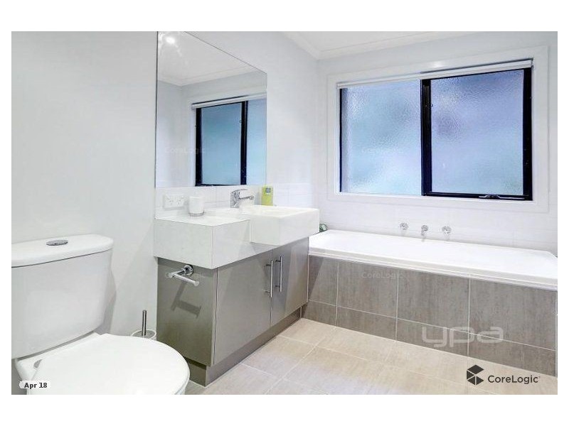 14 Mannana Street, Rye VIC 3941