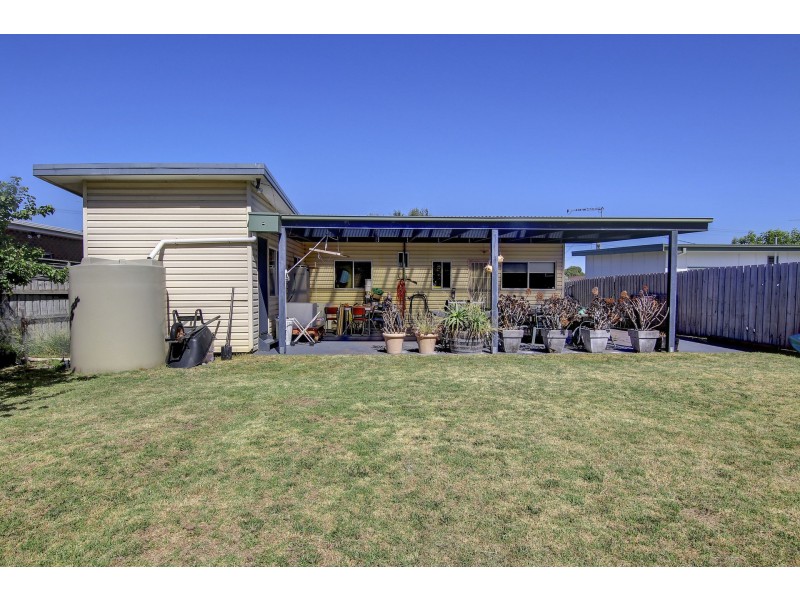 11 Rosalie Ave, Dromana VIC 3936