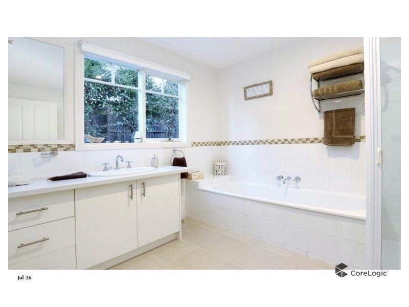 14 Greenhill Road, Rosebud VIC 3939