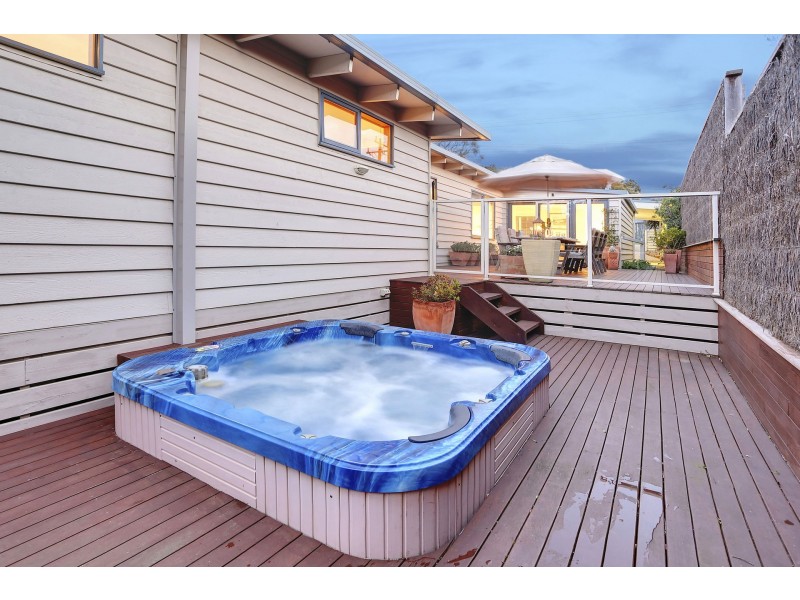 14 Holden Road, Rye VIC 3941