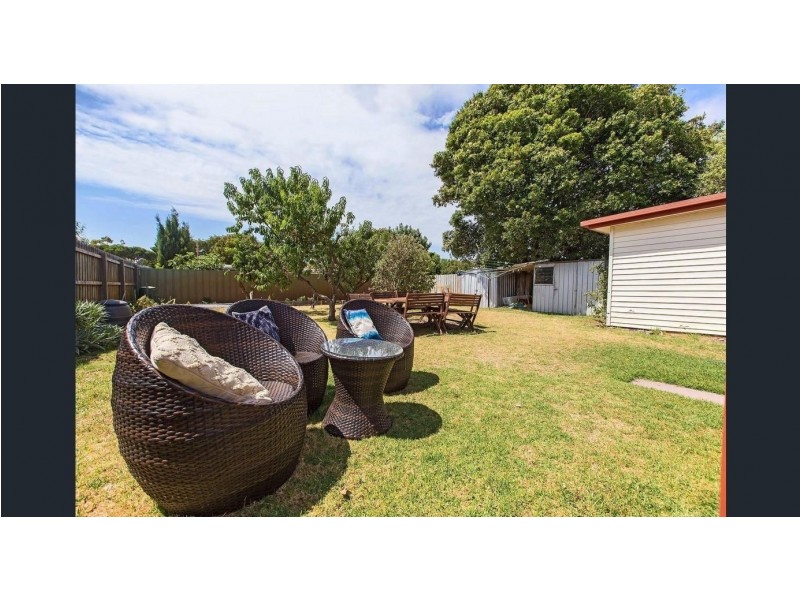 12 Alma Street, Tootgarook VIC 3941