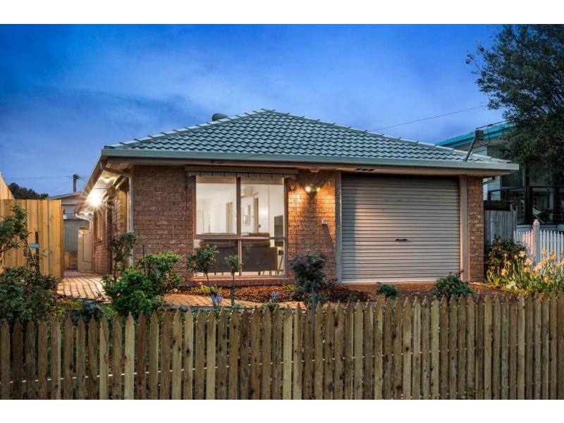 103 Seventh Avenue, Rosebud VIC 3939