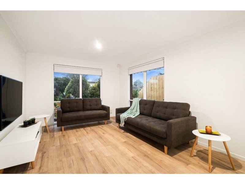 103 Seventh Avenue, Rosebud VIC 3939