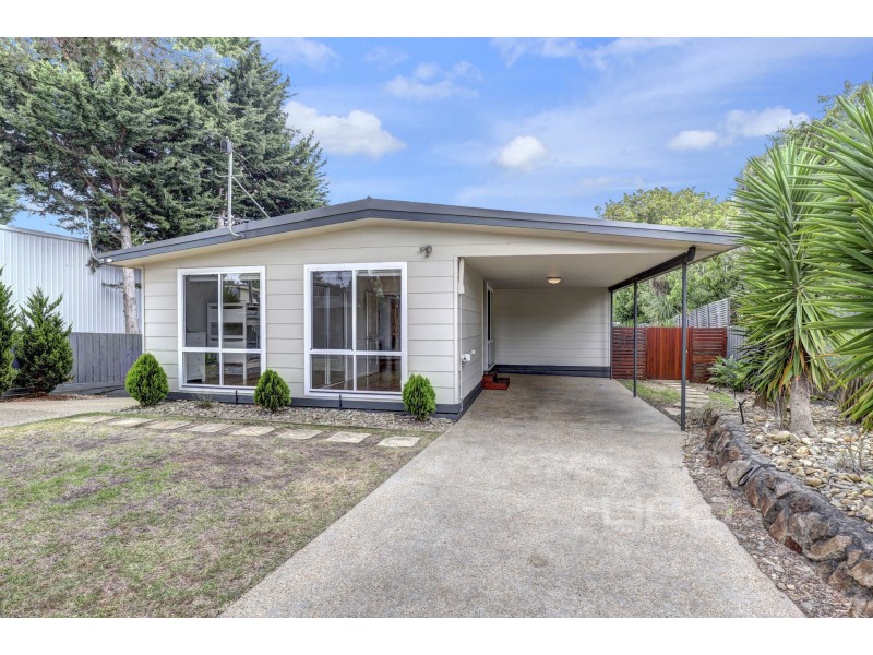 28  Niblick Street, Rye VIC 3941