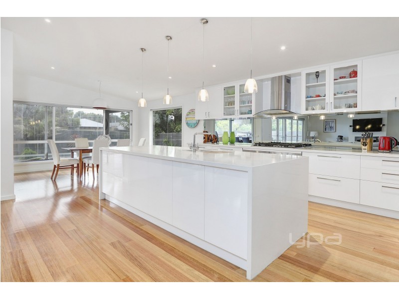 28  Niblick Street, Rye VIC 3941