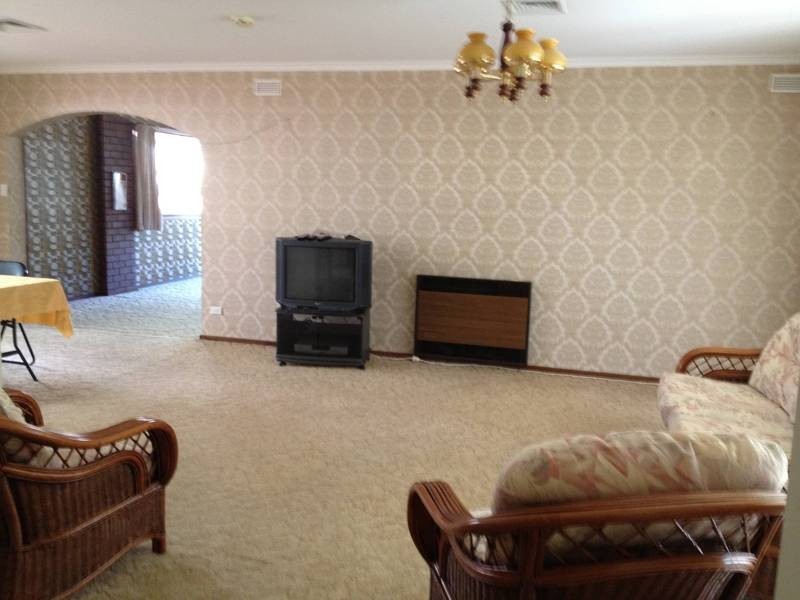 12 Park Avenue, Rosebud West VIC 3940