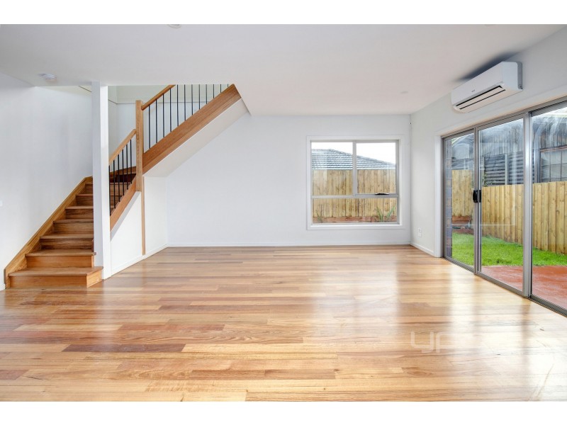 2/27 James Street, Dromana VIC 3936