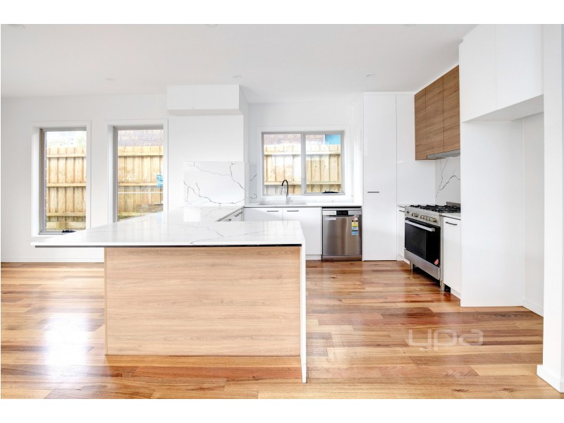 2/27 James Street, Dromana VIC 3936