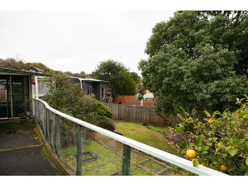 2 St Andrews Drive, Rye VIC 3941