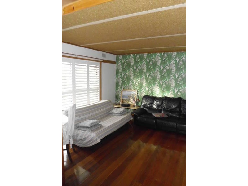 8 Moorong Street, Rye VIC 3941