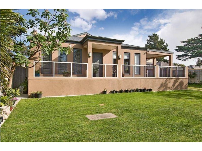 33 Melbourne Road, Rye VIC 3941