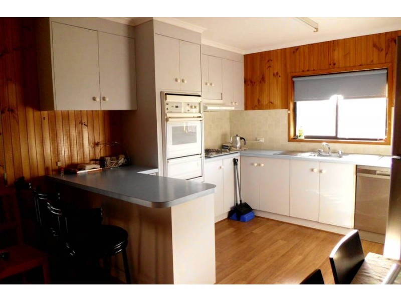 102 Alma Street, Tootgarook VIC 3941