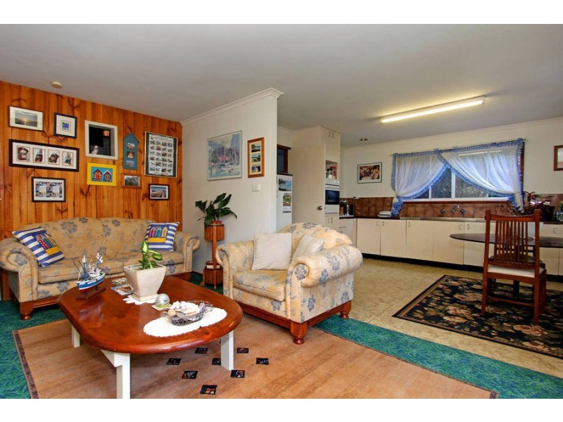 2/87  Bayview Road, Mccrae VIC 3938