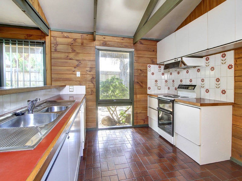 392 Eastbourne Road, Rosebud West VIC 3940