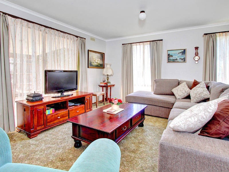 17 Corey Avenue, Dromana VIC 3936